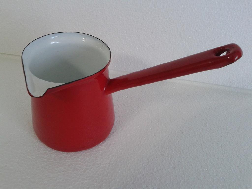 Kávé kiöntő zománcozott 8 cm